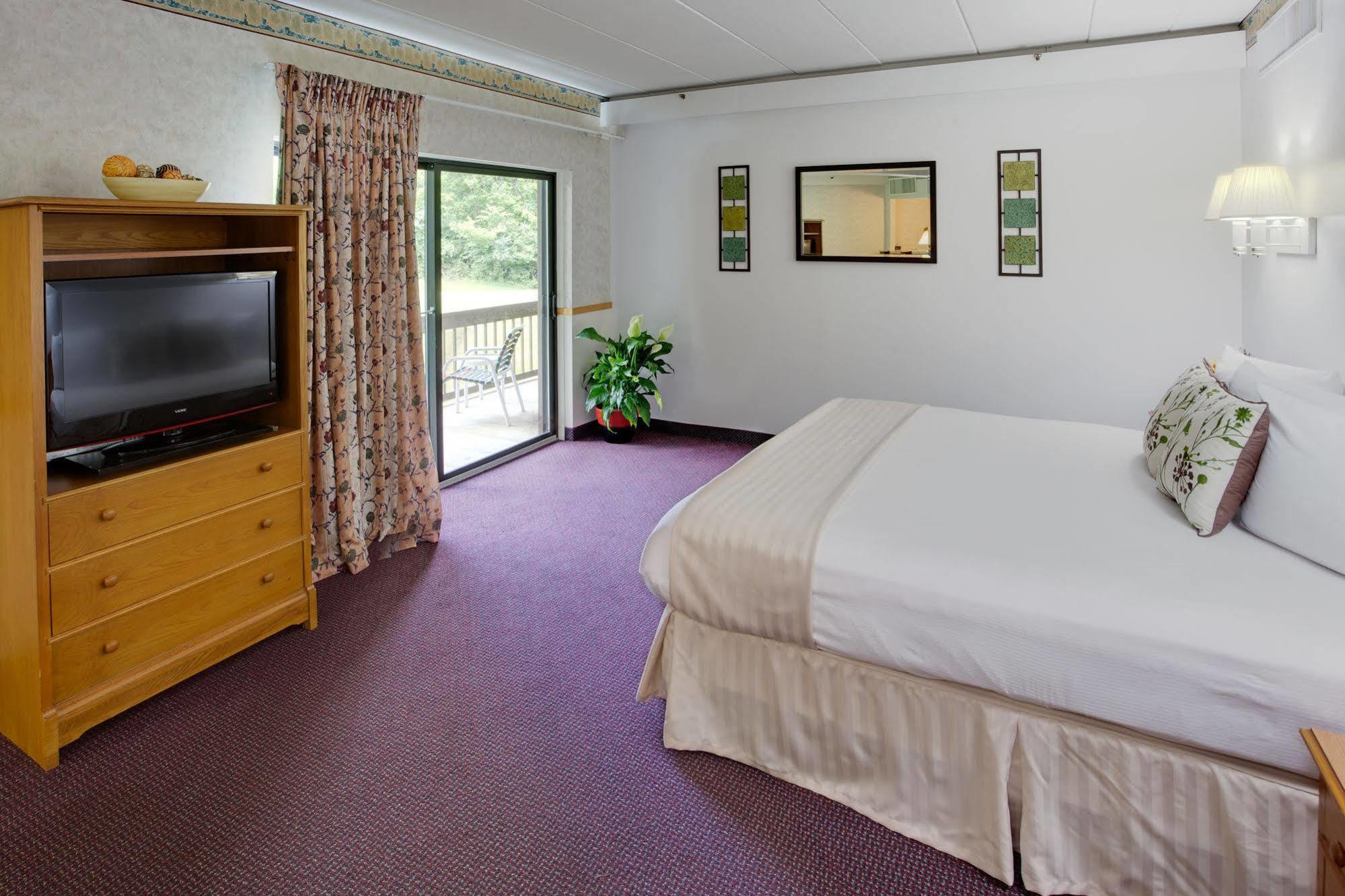 Deer Creek State Park Lodge And Conference Center Crownover Mill Екстериор снимка